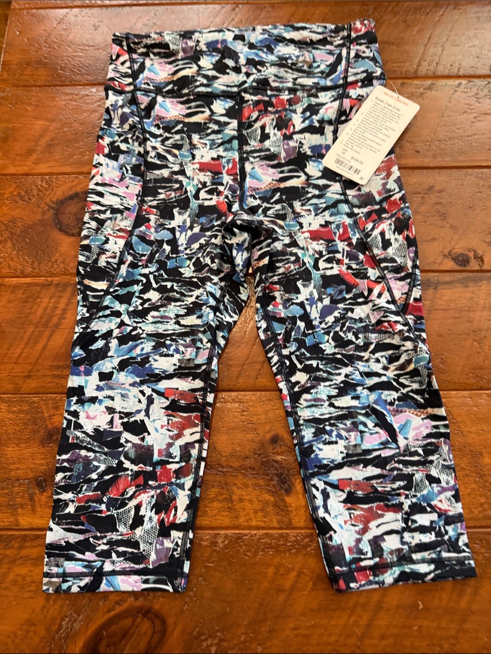 Women’s Lululemon Multicolor Active Break Free Crop Leggings